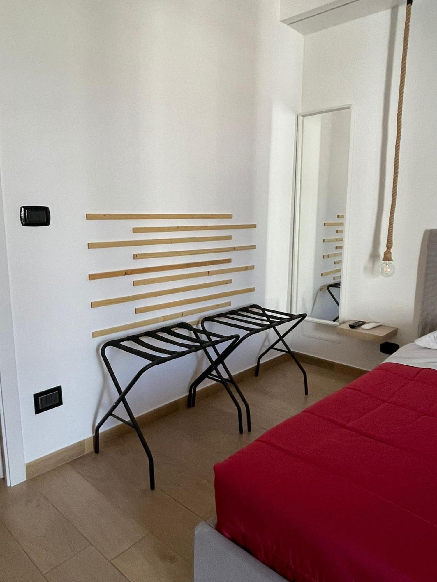 Hotel Wanderlust House Bari Exterior foto